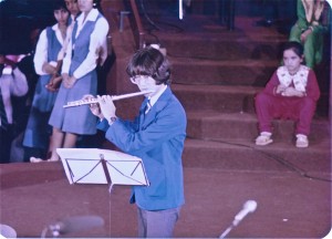Nat_Sakimura_flute_at_Kenya_Music_Festival