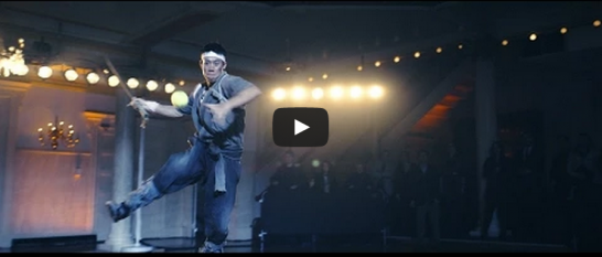 Apparently the Cup Noodles Commercial “NY/Samurai-K” Really Does Show Him Hitting the Ball with a Wooden Sword